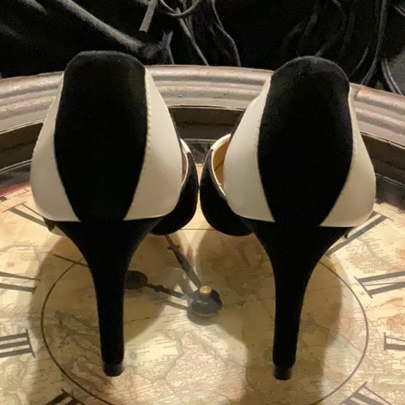 L.K.Bennett suede black/white pump. Size 36.5 - Picture 3 of 9
